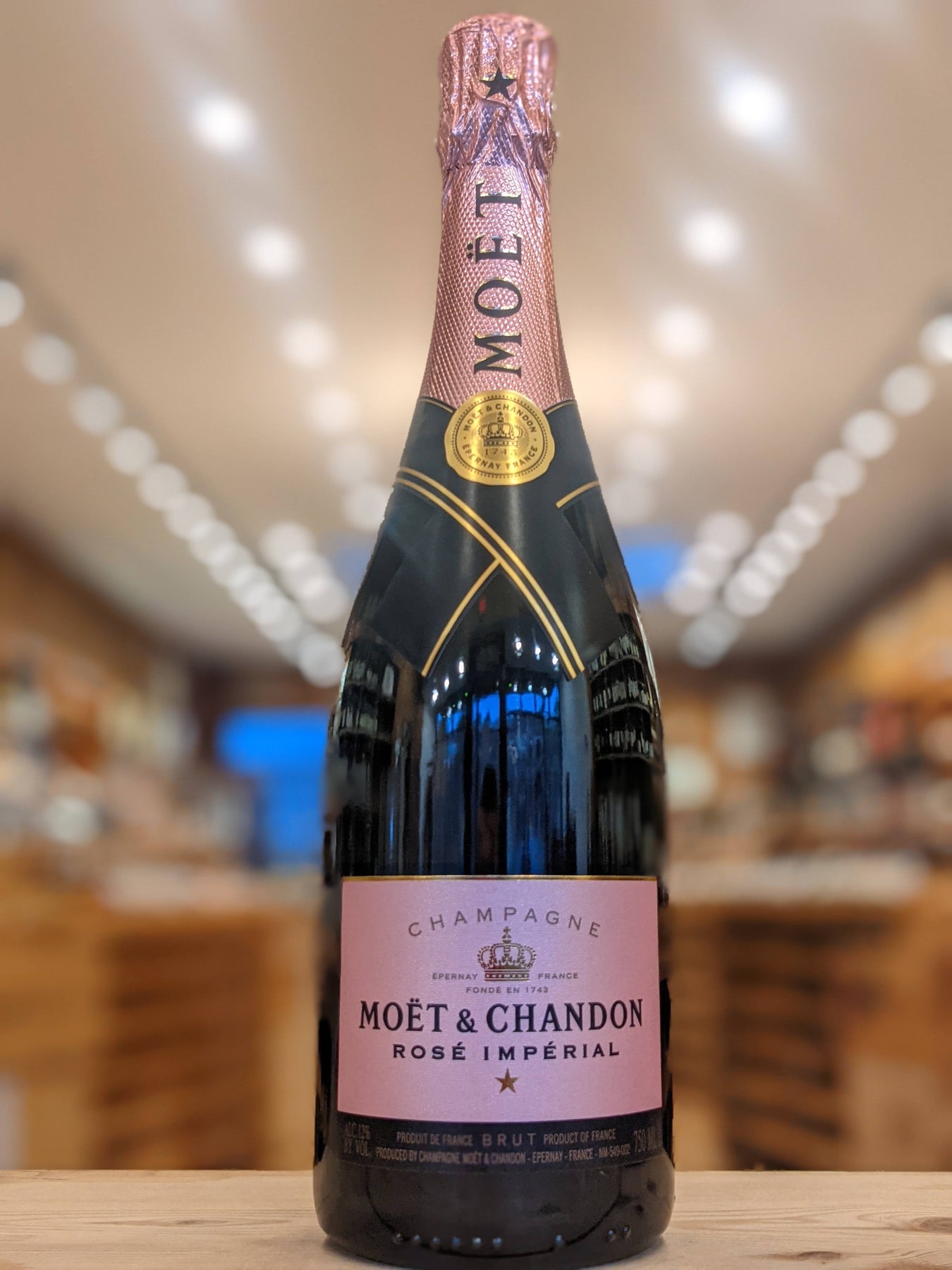 Moët & Chandon Impérial Brut Rosé Champagne NV 750 ml.